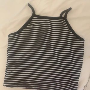 Black and white crop tank Rue 21